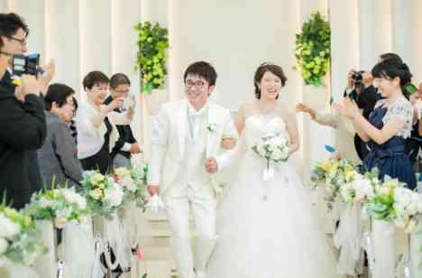ゲストの皆様からもたくさんの想いをいただいた結婚式の挙式画像