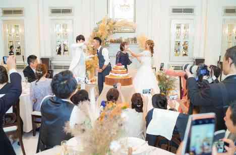 sea side weddingの披露宴画像