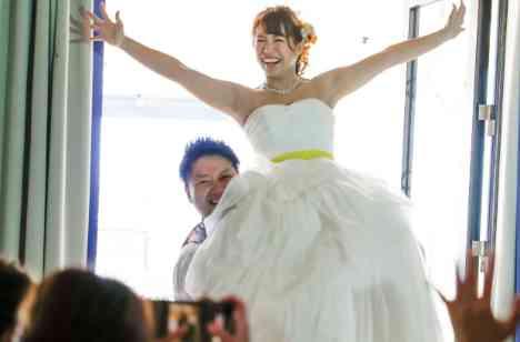 みんなでわいわい楽しいweddingの披露宴画像