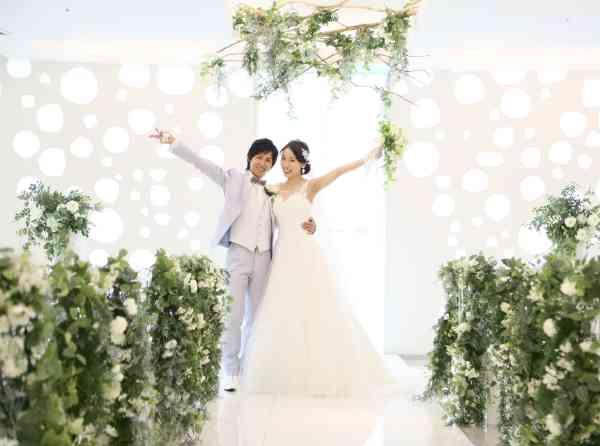 みんなで参加のweddingの挙式実例画像