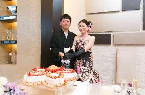 大切なゲストへ送るサプライズ結婚式の披露宴画像