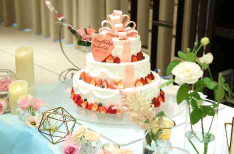おふたりのご希望が詰まったご結婚式の披露宴画像