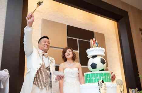 笑いあり涙ありの結婚式の披露宴画像