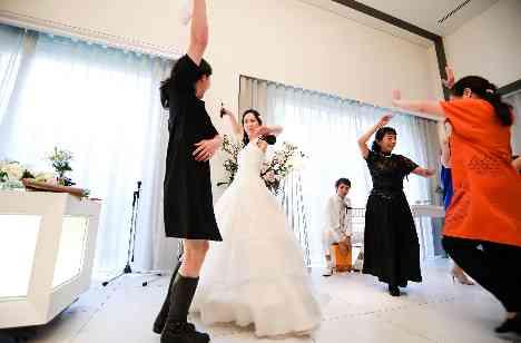 まるで海外パーティのような特別な時間をの演出画像