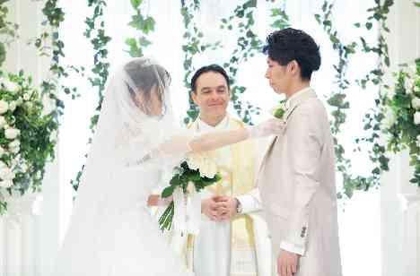 お二人らしさ満載♪アットホームweddingの挙式画像