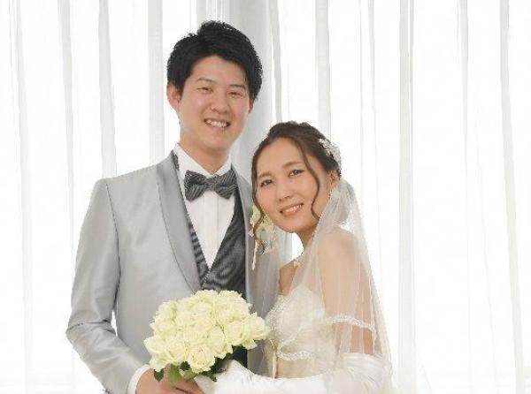 両親に感謝の気持ちを込めて…家族ウェディングの挙式実例画像