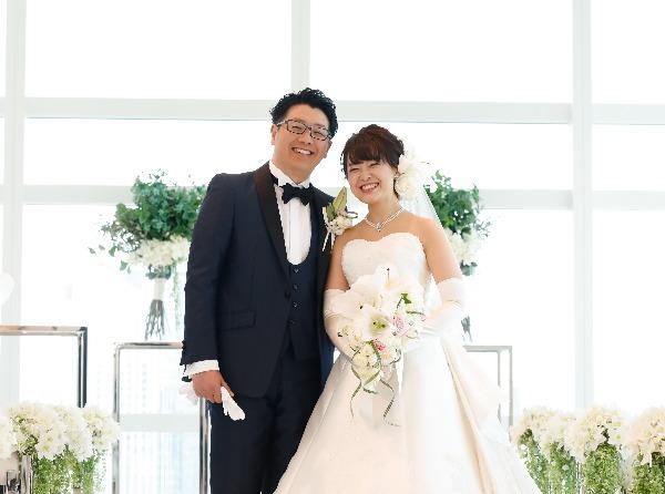 暖かい笑顔に包まれた結婚式♪の挙式実例画像