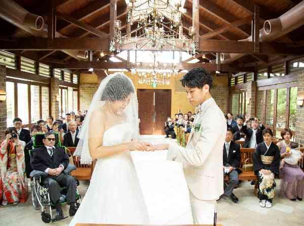 初デートの場所「奈良公園」での結婚式の挙式実例画像