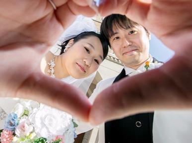 【　不思議の国のアリスのおかしなお茶会　】
の挙式実例画像