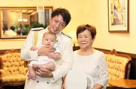 結婚式で感じる家族の絆の演出画像