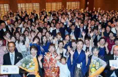 みんなで笑おう！！ウエディングの披露宴画像