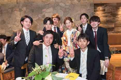 都会のオアシス空間で美食や音楽など五感で楽しむ一日の演出画像