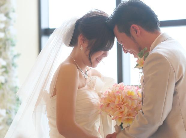 明るく楽しい笑顔あふれるweddingの挙式実例画像