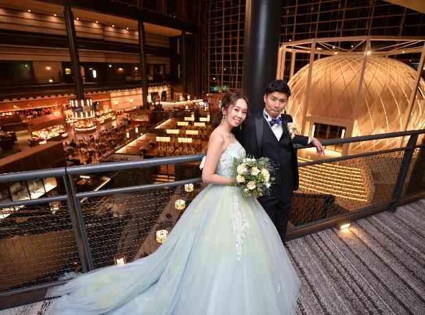 プライベート感あふれる400坪ガーデン付きパーティ ヒルトン福岡シーホークの結婚式挙式実例 結婚式場探しはハナユメ