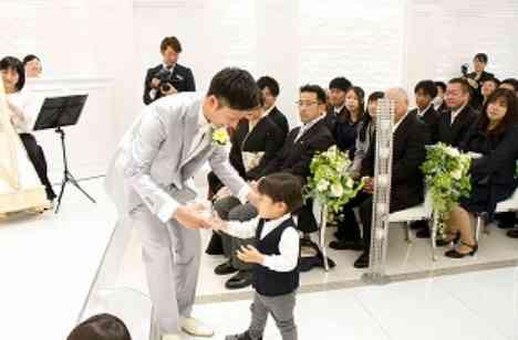 感謝の気持ちを大切に...参加型ウェディング♪の挙式画像