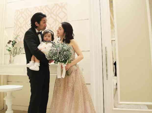 お洒落に肩ひじ張らない パパ&ママWeddingの挙式実例画像