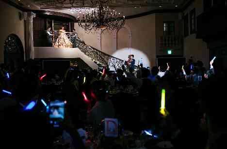 一年越しの結婚式の演出画像
