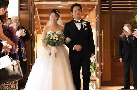 アットホームWEDDINGの挙式画像