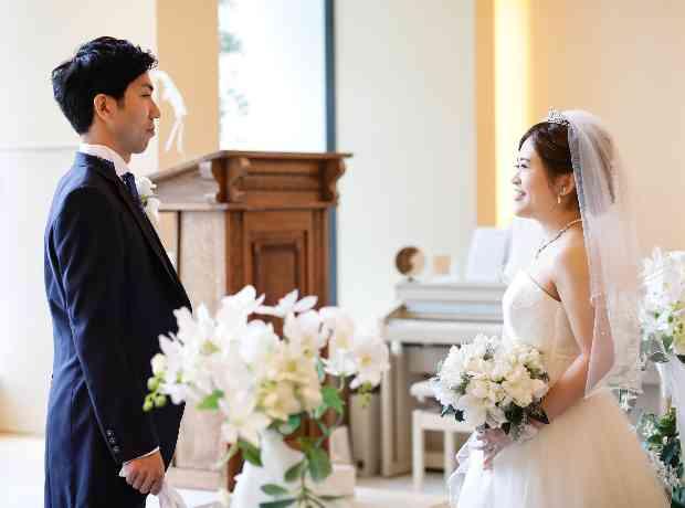 ゲスト参加型のアットホームweddingの挙式実例画像