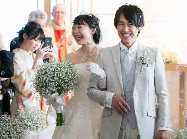大好きなお花に囲まれたナチュラルウエディング♡の挙式実例画像