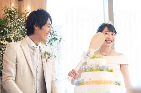 大好きなお花に囲まれたナチュラルウエディング♡の披露宴画像