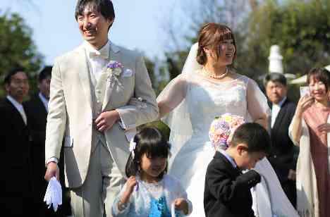 ハッピーイースターweddingの挙式画像