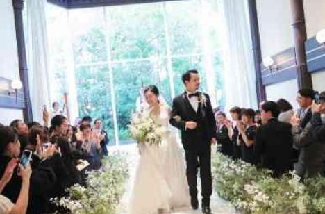 Family weddingの挙式画像