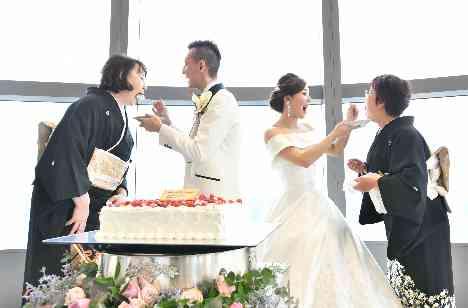 ゲストとふれあう時間たっぷり！笑顔溢れる結婚式の演出画像