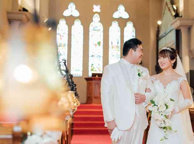 大好きな家族と友人に囲まれた少人数パーティーの挙式実例画像