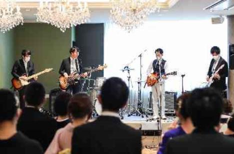 来てくださったゲストの皆様にライブ感を届けるの演出画像
