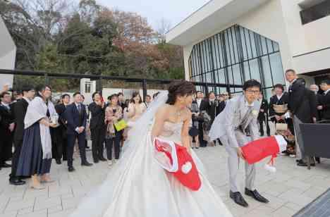 結婚式にお笑いを！まさに夫婦漫才！の演出画像