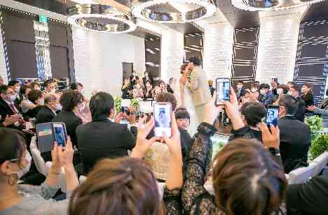 おふたりらしさ満点の結婚式の挙式画像