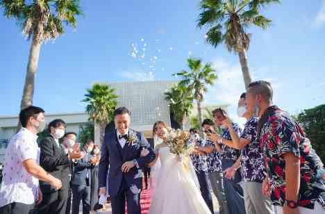 愛犬と楽しむ結婚式の演出画像