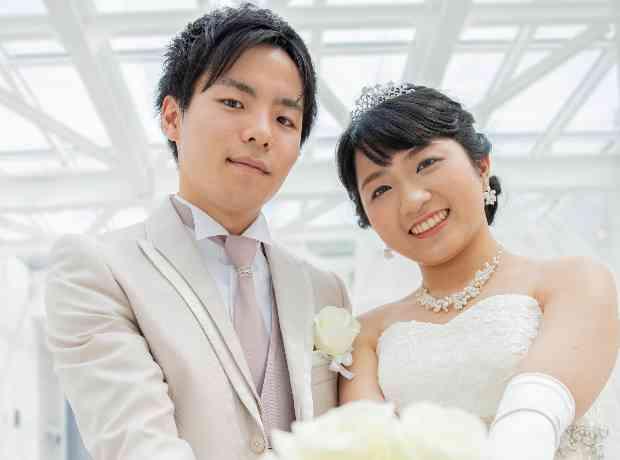 緊張感にも包まれながら、みんな満足の結婚式をの挙式実例画像