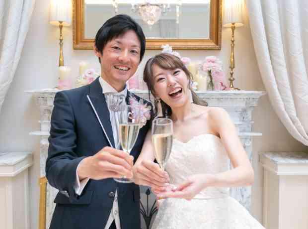 WHITE×PINKのPRETTY WEDDINGの挙式実例画像