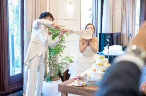 周りを一瞬で笑顔に変えてしまう最強のお2人の披露宴画像