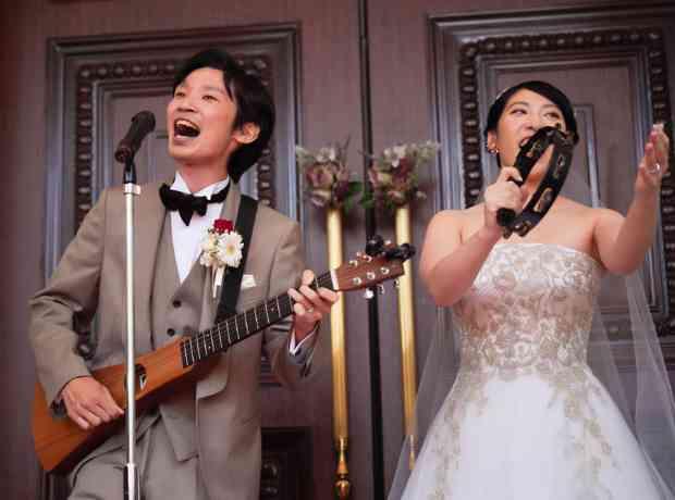 歌ってワイワイ盛り上がる結婚式♪の挙式実例画像