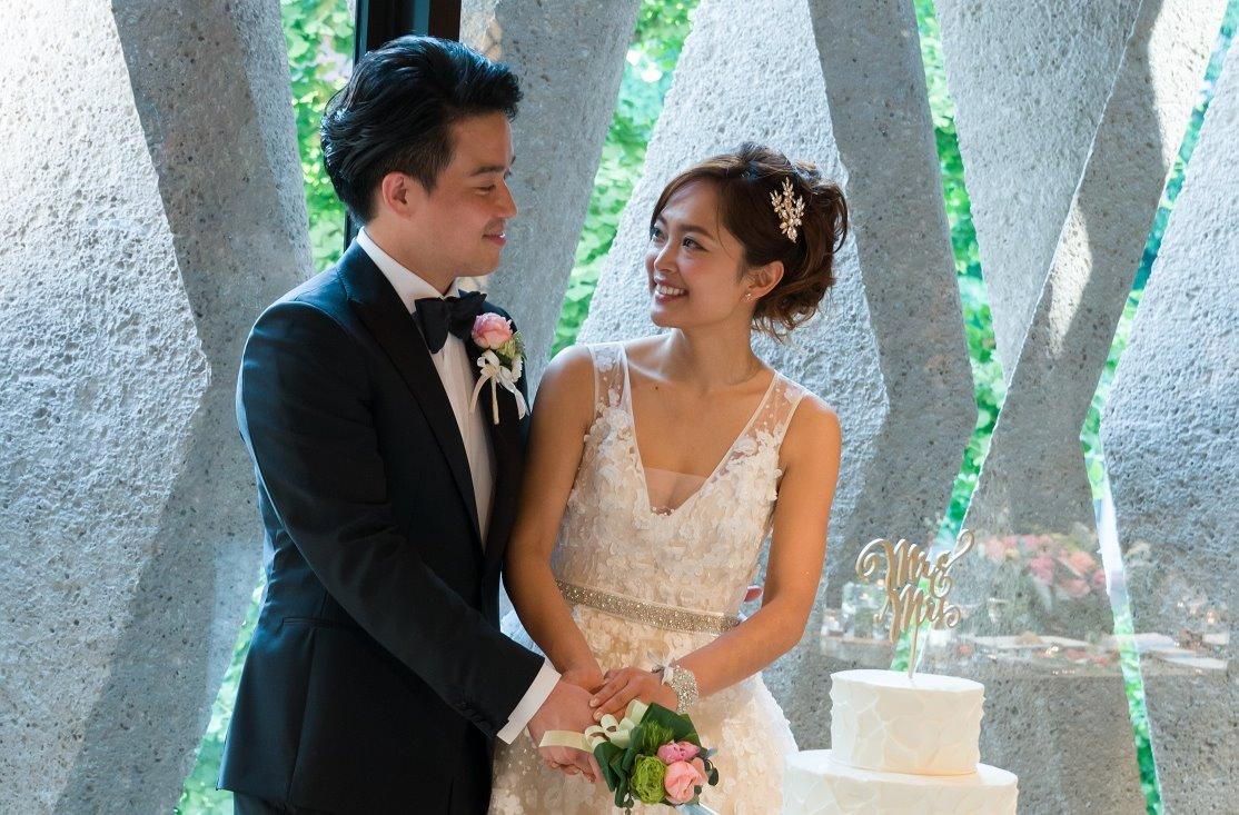 新郎新婦とゲストとの距離が近いアットホームな時間の演出画像
