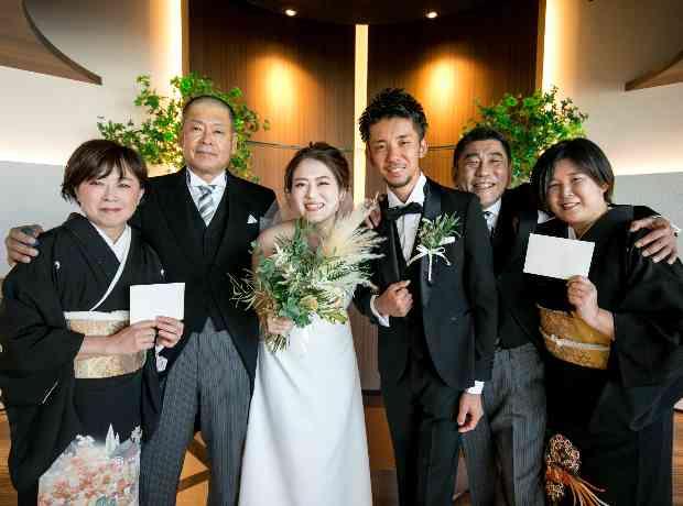 ご家族との心温まるパーティ River Bank Osaka リバーバンク大阪 の結婚式挙式実例 結婚式場探しはハナユメ