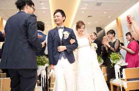 笑顔溢れるWeddingの挙式画像