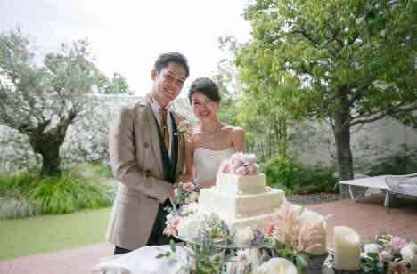 貸切会場で叶うワンちゃんと過ごす結婚式の披露宴画像