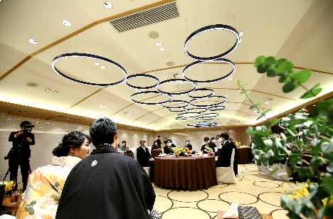 感謝の気持ちを伝えるご結婚式の披露宴画像