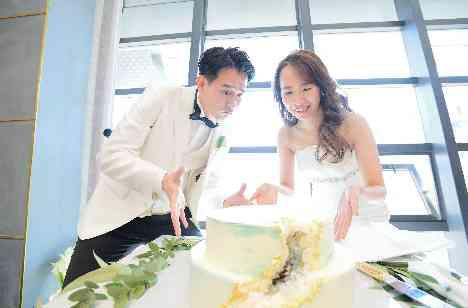 感謝を伝える結婚式の披露宴画像