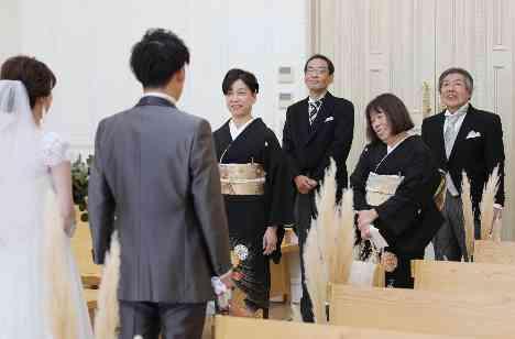 2部制でゆったり安心のウェディングを♪の挙式画像