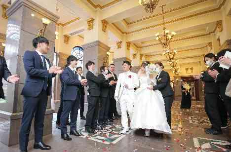 サプライズありの満足な結婚式ができました！の披露宴画像