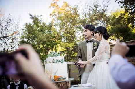 “スタッフとゲストが一緒に創り上げる”結婚式の披露宴画像