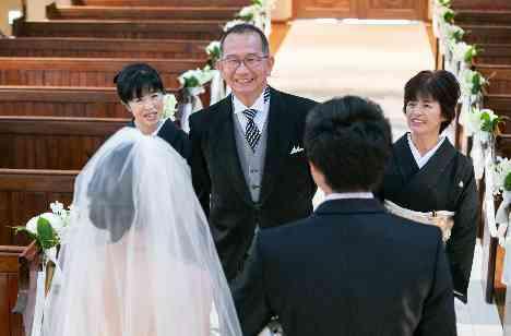 「おめでとう」と「ありがとう」があふれる結婚式の準備・打ち合わせ画像