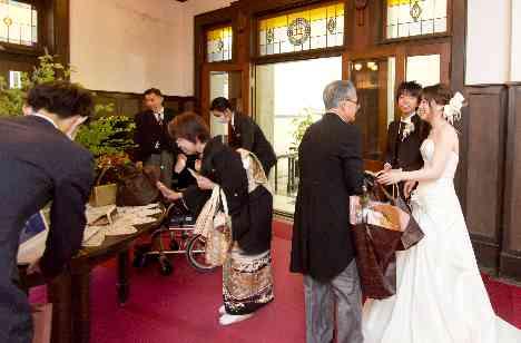 オンライン配信や思い出のお料理で絆を感じる一日の準備・打ち合わせ画像