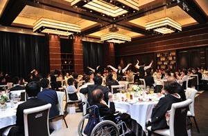 お二人の愛が溢れるウエディング♡の披露宴画像