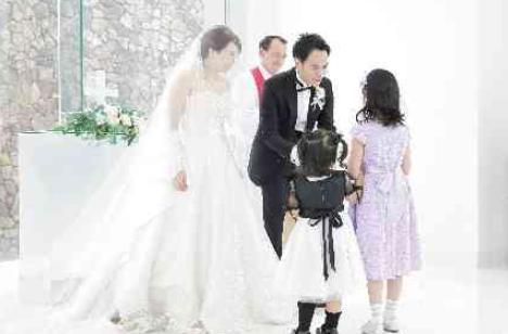 憧れだった結婚式場でのパーティーの挙式画像